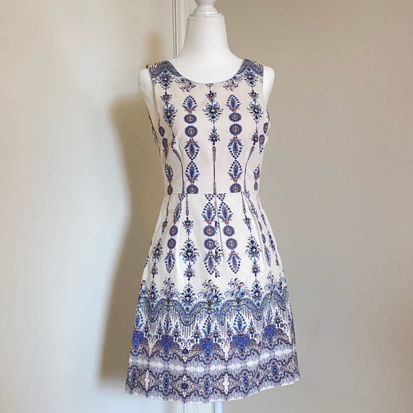 Forever New White & Indigo Print Dress - Picture 1 of 4